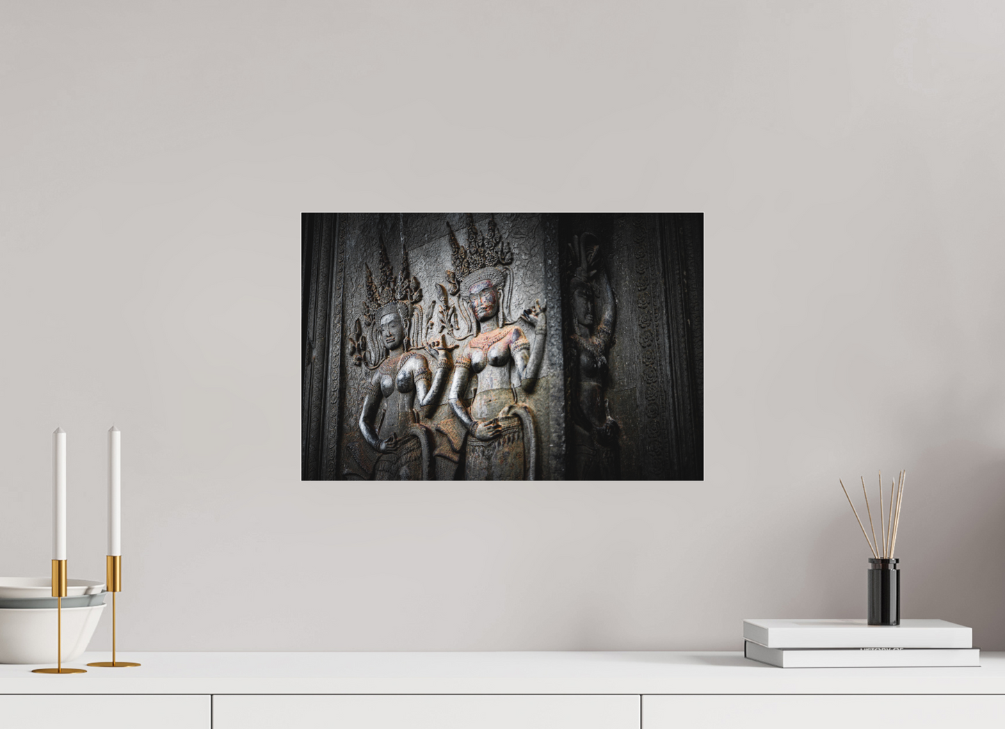 Divine Elegance (Fiammetta Venner)