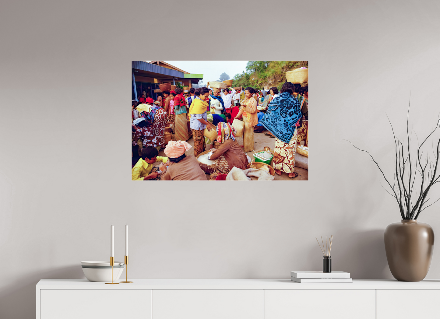 Market Day Vibrancy (Aline de Nanxe)