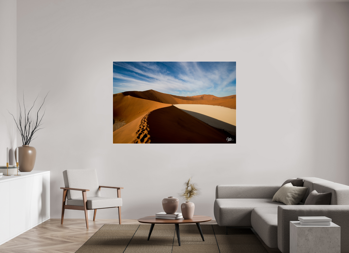 180 x 120 cm, Tirage photo métallisée ultraHD sous Plexi cadre Artbox Tiny Humans on a Desert Dune (Caroline Fourest)