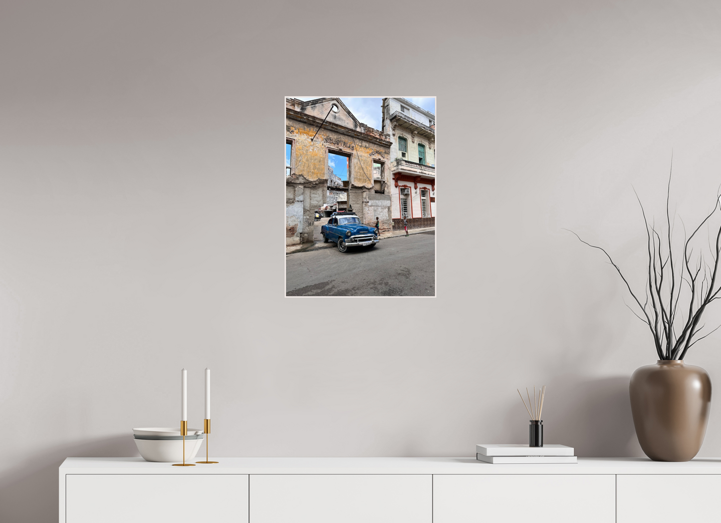 Timeless Elegance on Havana Streets (Fiammetta Venner)
