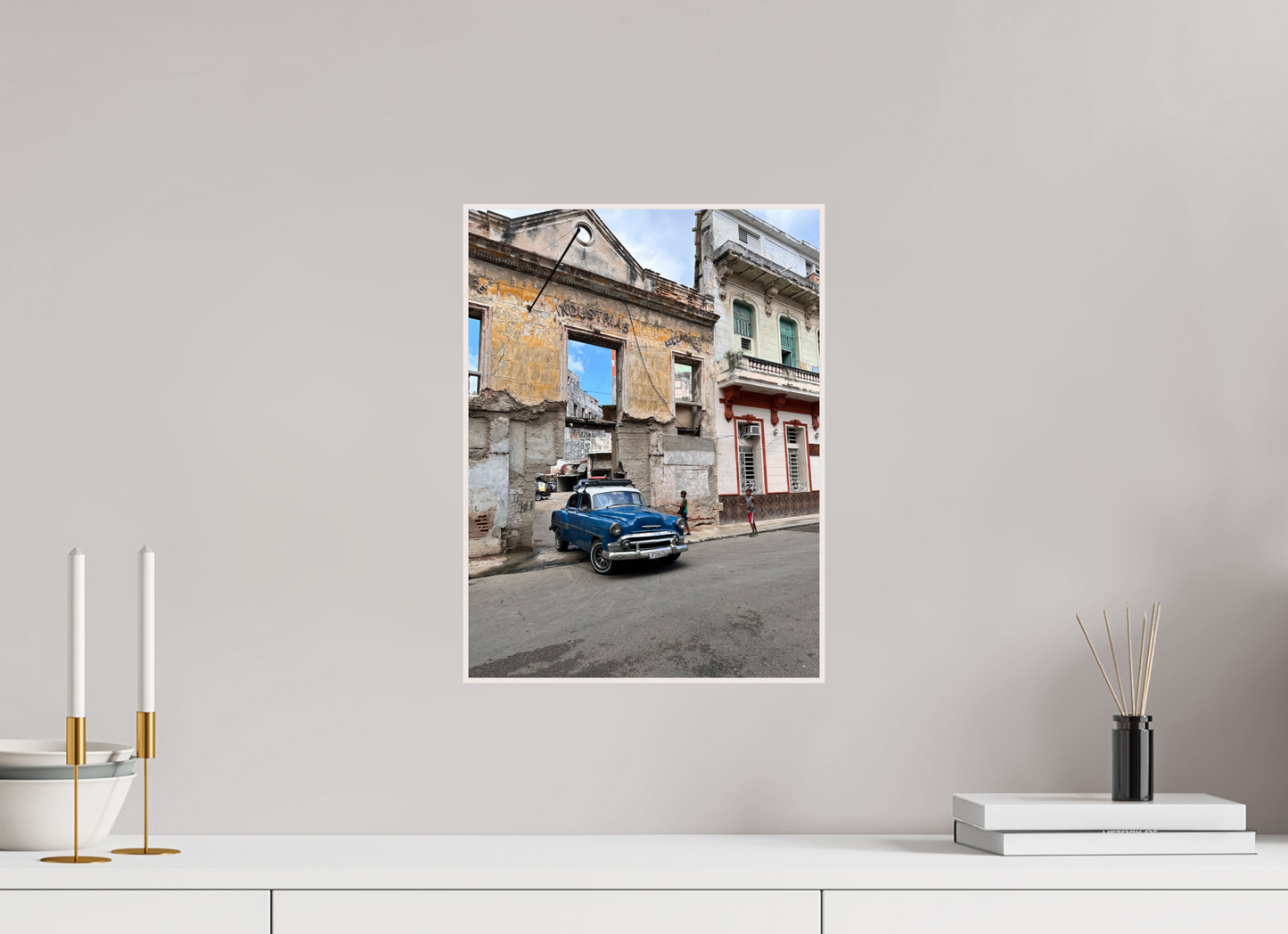Timeless Elegance on Havana Streets (Fiammetta Venner)