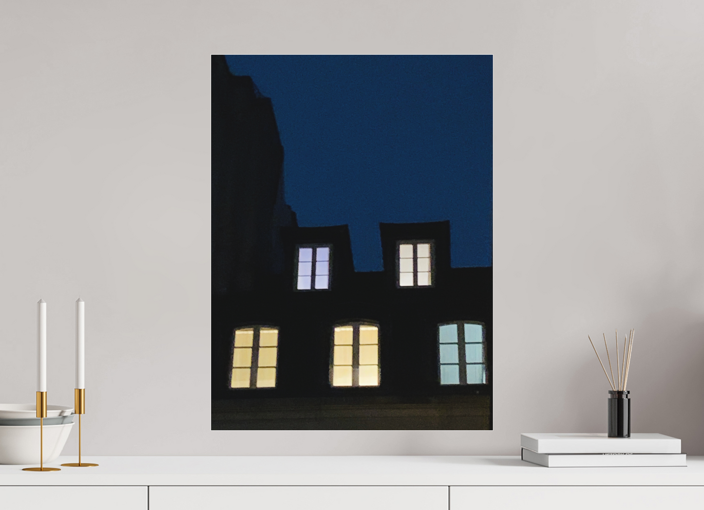 45 x 60 cm, Tirage photo sous Plexi mat "Les yeux des fenêtres sont vides et fous..." Louis Aragon (Marie Sicard)