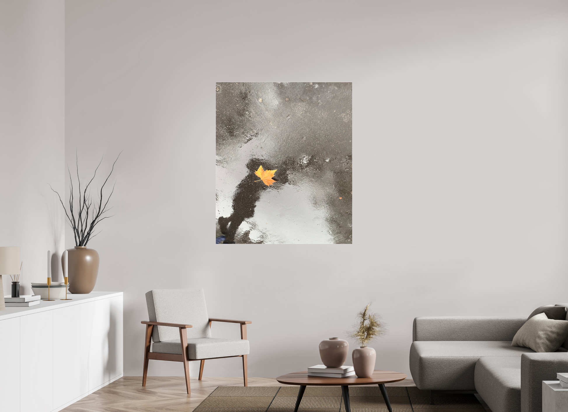 100 x 118,6 cm, Tirage photo sous Plexi mat "La pluie fait des miroirs dans la boue" #2 (Marie Sicard)
