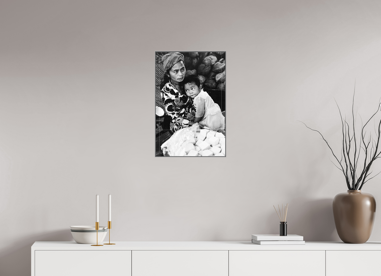 40 x 60 cm, Artbox aluminium argent Indonesia (1978) Photography : © Catherine Deudon / REIA (Catherine Deudon )