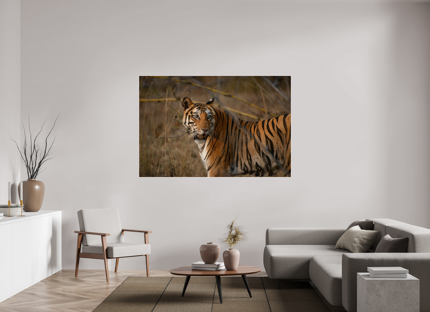 Suspicious Tiger (Fiammetta Venner)