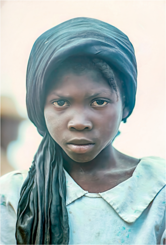 Youth in the Shadows of Hardship (Aline de Nanxe)