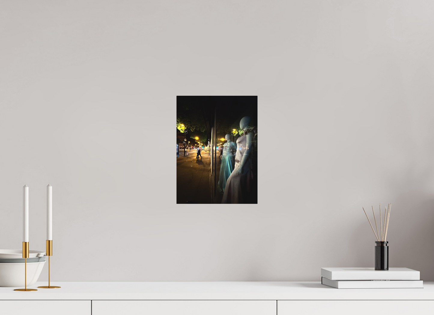 21 x 28 cm, Tirage photo sous Plexi mat Les dames de la nuit (Marie Sicard)