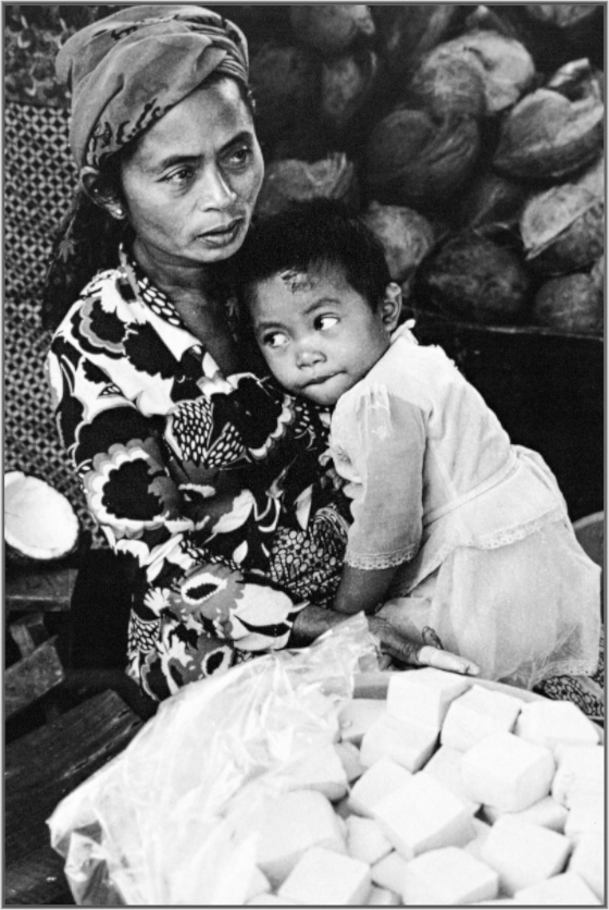 Main image Indonesia (1978) Photography : © Catherine Deudon / REIA (Catherine Deudon )