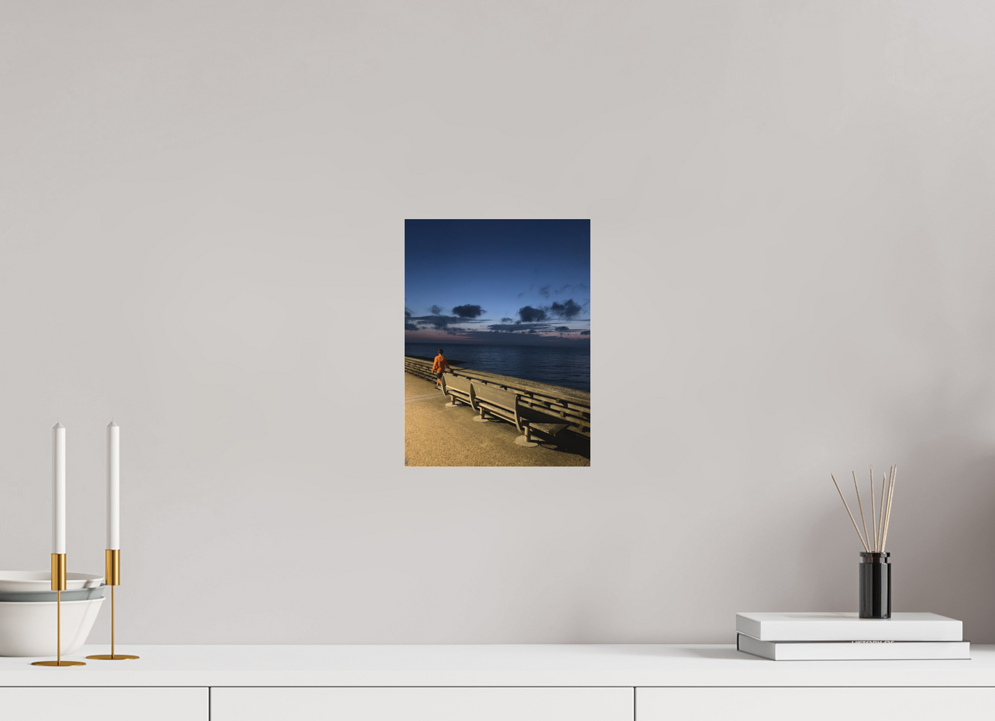 21 x 28 cm, Tirage photo sous Plexi mat L'enfant et la mer (Marie Sicard)