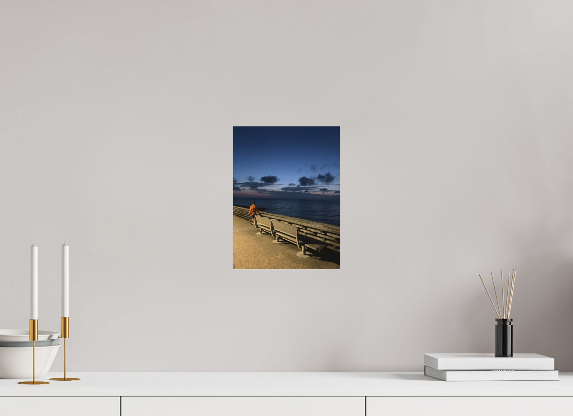 21 x 28 cm, Tirage photo sous Plexi mat L'enfant et la mer (Marie Sicard)