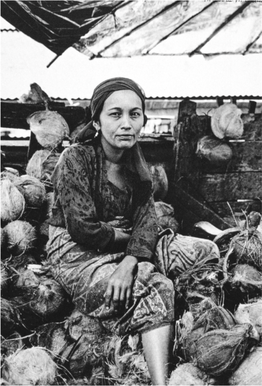 Main image Indonesia (1978) Photography : © Catherine Deudon / REIA (Catherine Deudon )