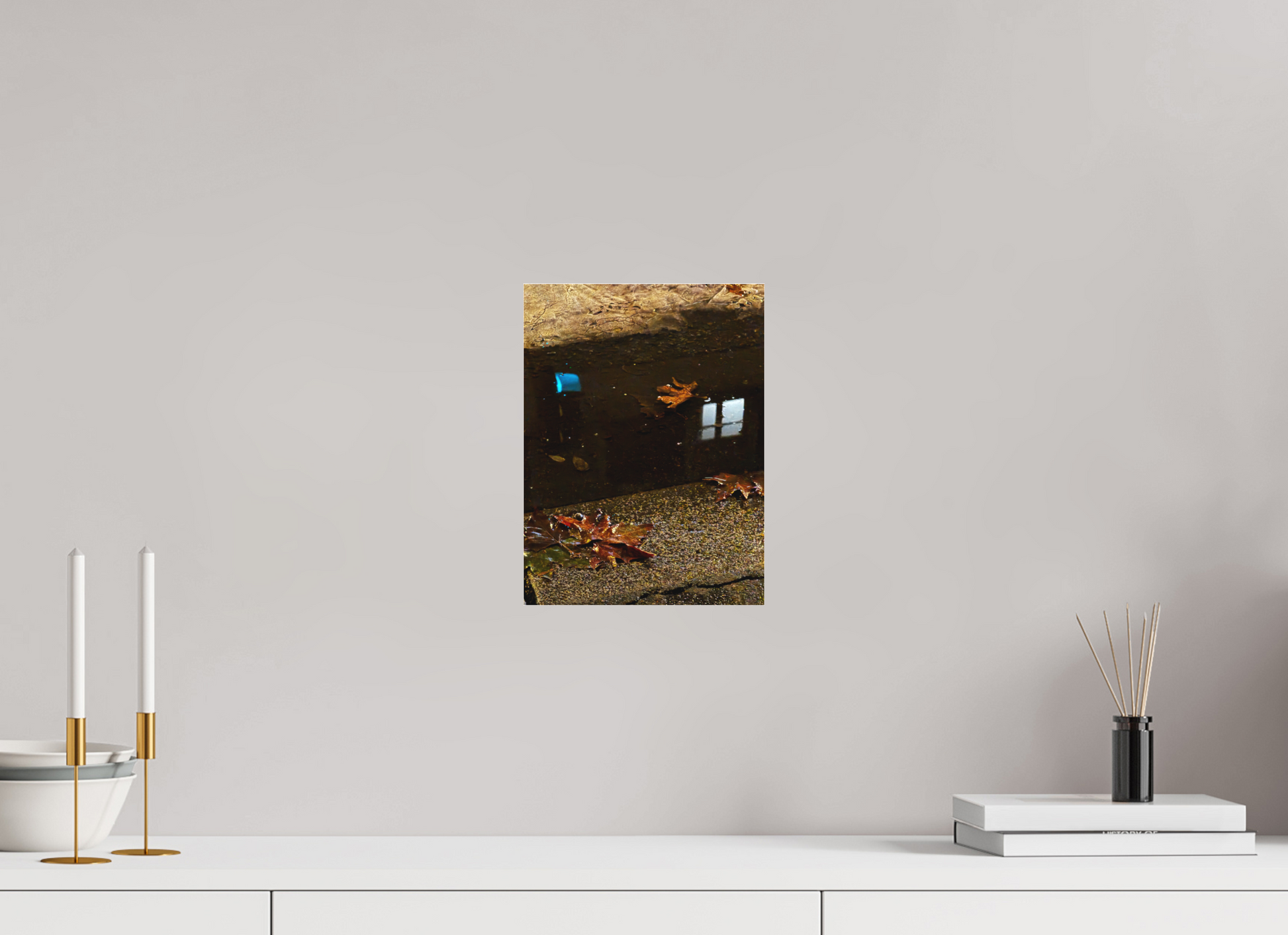 21 x 28 cm, Tirage photo sous Plexi mat " La pluie fait des miroirs dans la boue" #3 (Marie Sicard)