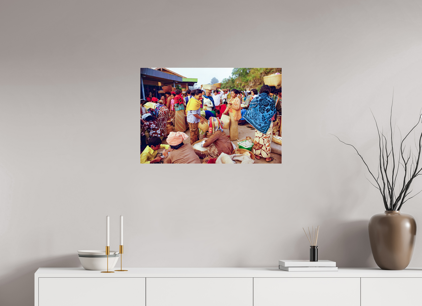 Market Day Vibrancy (Aline de Nanxe)