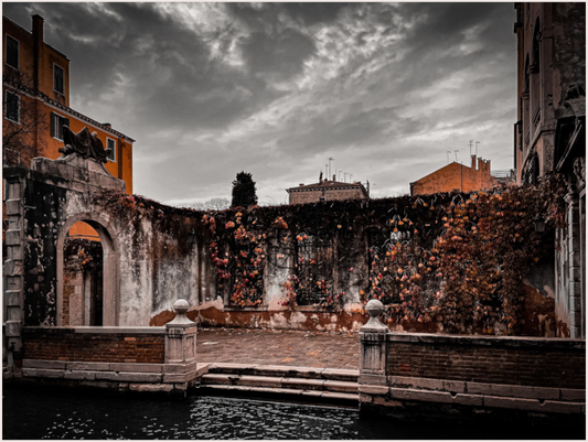 Venetian Waterscape (Fiammetta Venner)