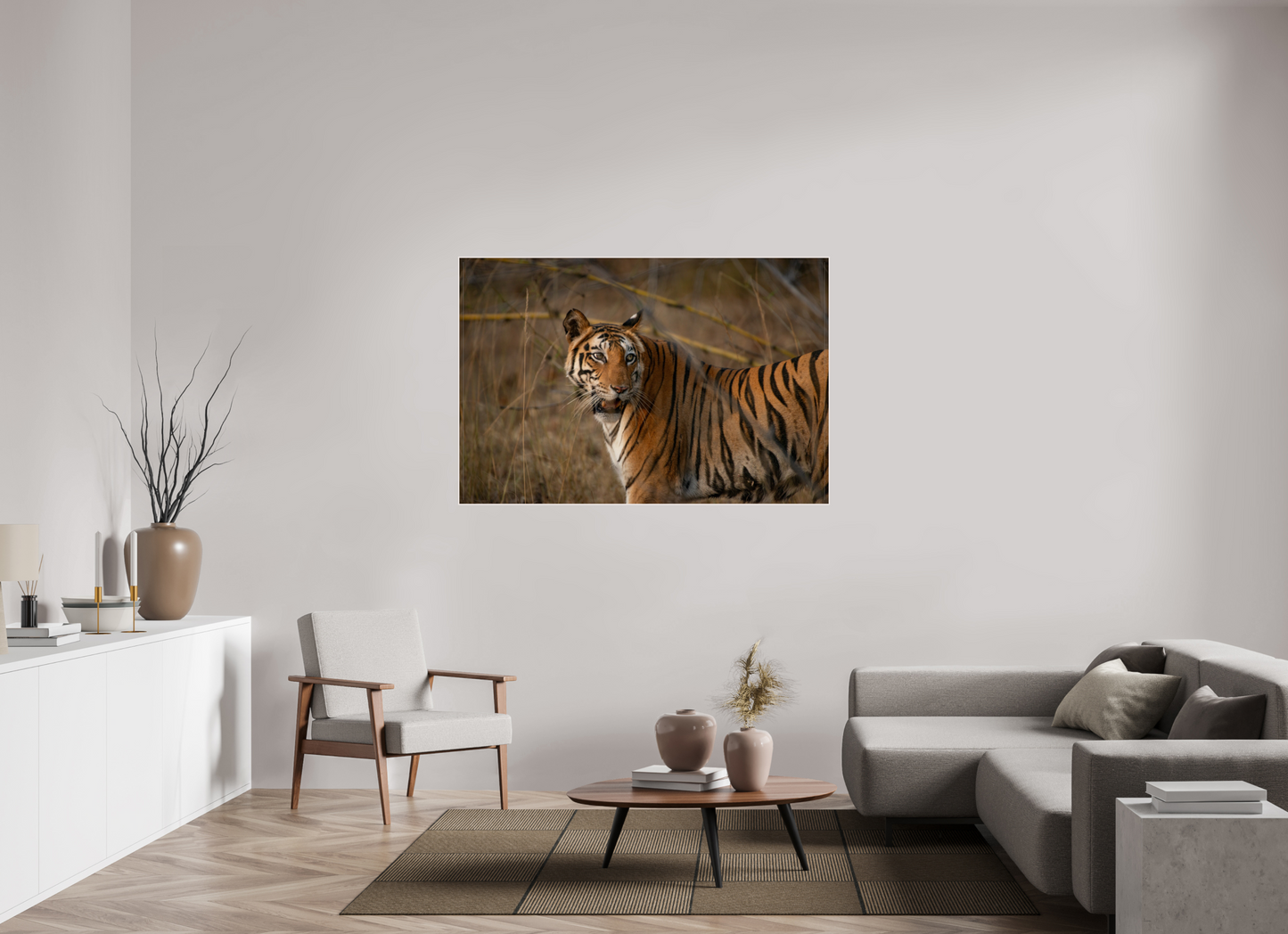 Suspicious Tiger (Fiammetta Venner)